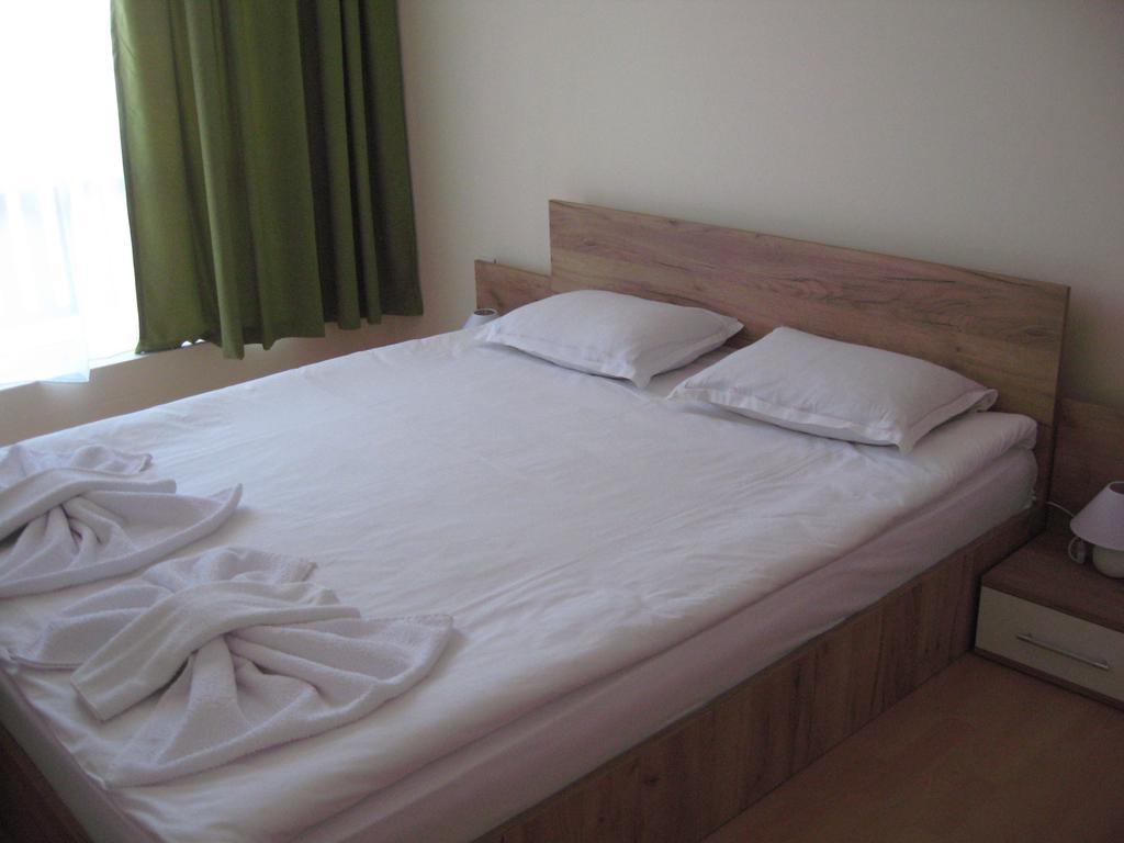 Chateau Aheloy Hotel Pomorie Luaran gambar